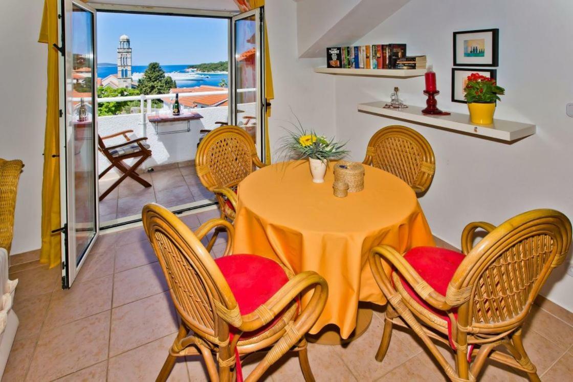 Apartments Jacky Хвар Екстериор снимка