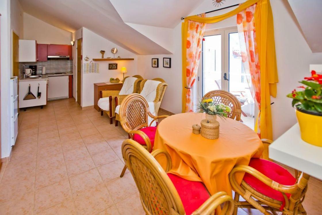 Apartments Jacky Хвар Екстериор снимка