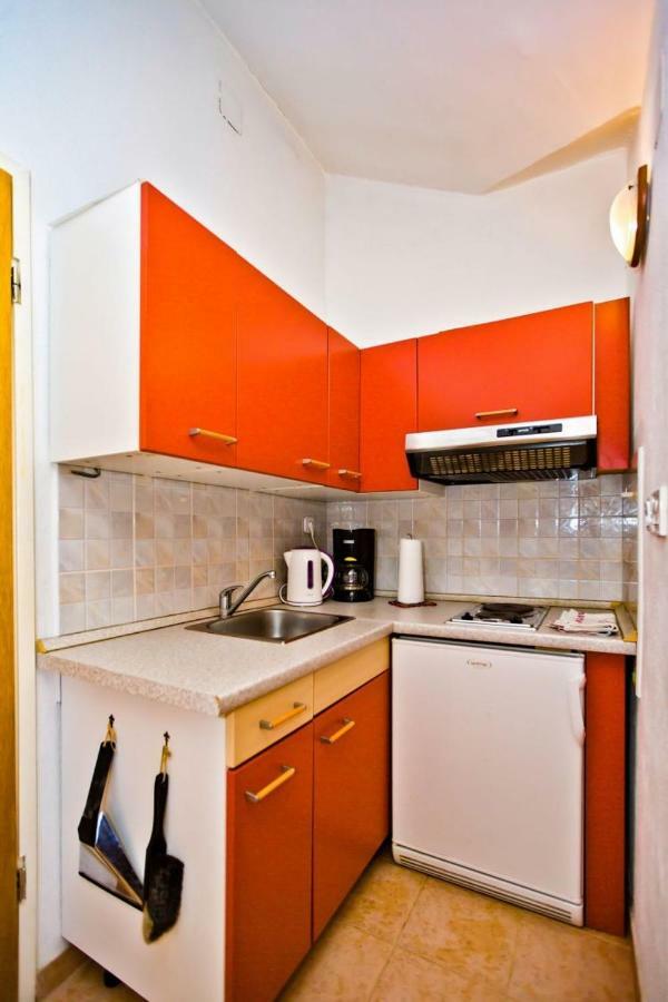 Apartments Jacky Хвар Екстериор снимка
