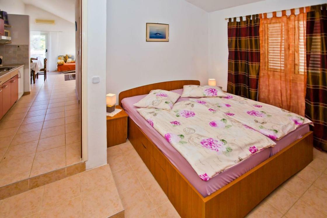 Apartments Jacky Хвар Екстериор снимка